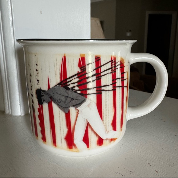 💡 Mug | Illumicrate - Picture 3 of 5